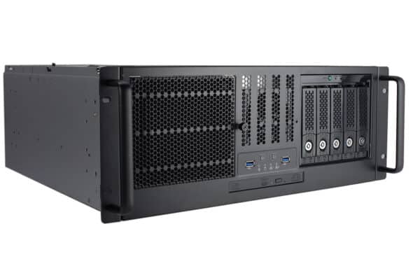 PC rack mount industriale 4 unità RKE 140 vista frontale